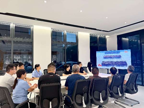 銘記抗戰(zhàn)歷史，汲取奮進(jìn)力量 —— 中大精密軸承組織員工觀(guān)看閱兵盛典